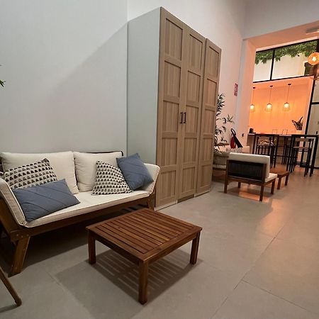 Nina Mala Hotel Valencia Kültér fotó